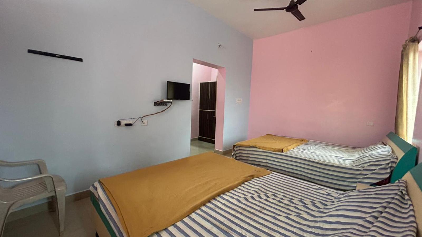 Lodge Breeze Valley Residency