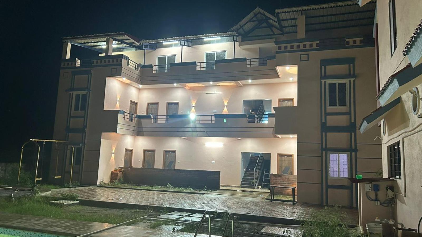 Breeze Valley Residency *