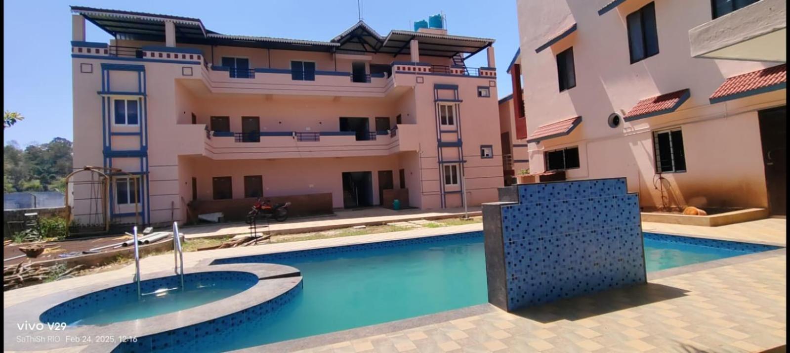 Lodge Breeze Valley Residency Yelagiri